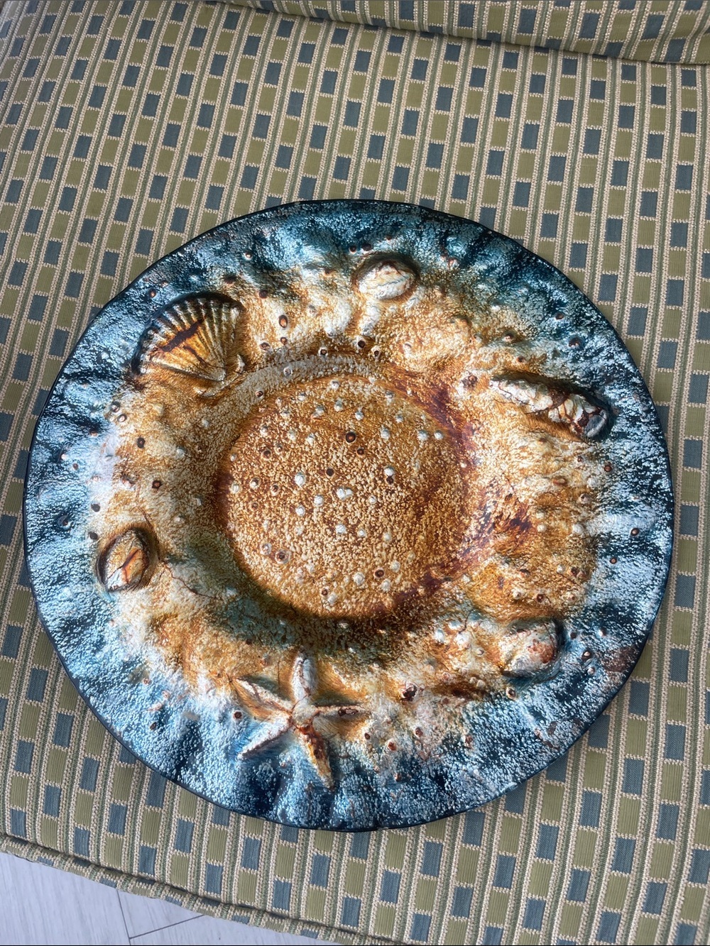 Decorative Ocean-Themed Glass Plate in Blue and Gold